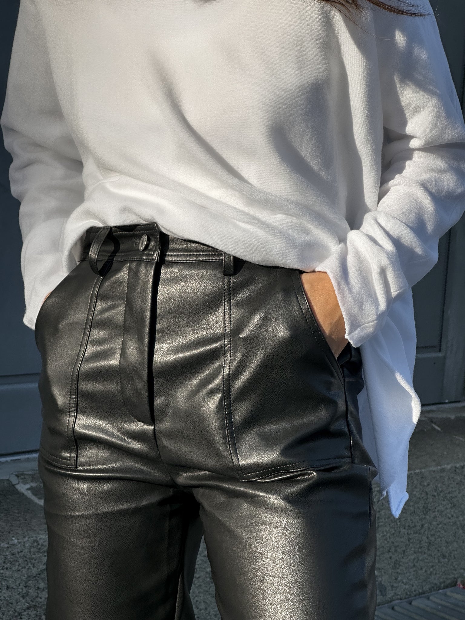 Pantalon en cuir faux